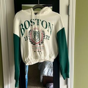 Women’s Forever 21 Crop Hoodie Size S